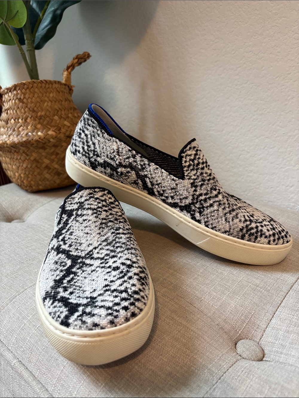 Rothy's Black & White snake print Knit Slip-On Loafers 8.5